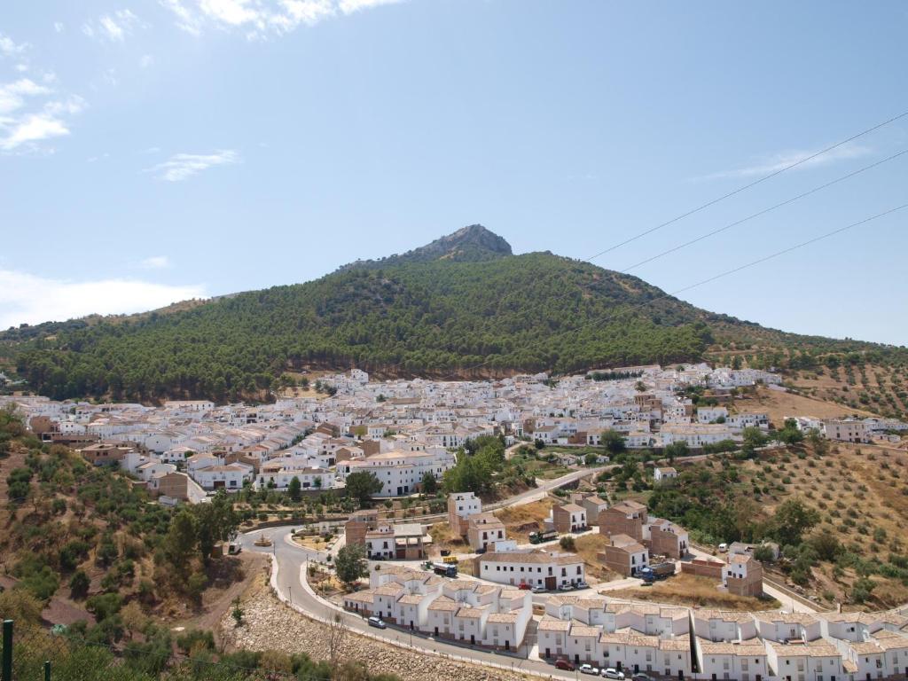 Los Cazadores Bed and Breakfast El Gastor Εξωτερικό φωτογραφία
