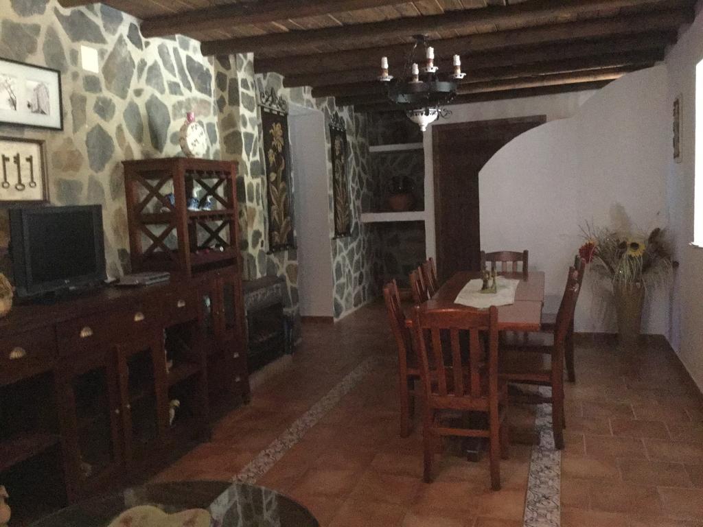 Los Cazadores Bed and Breakfast El Gastor Εξωτερικό φωτογραφία